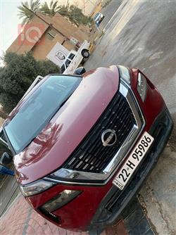 نيسان روج